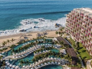 3 Los Cabos Resorts Worth The Splurge At Least Once In Your Life