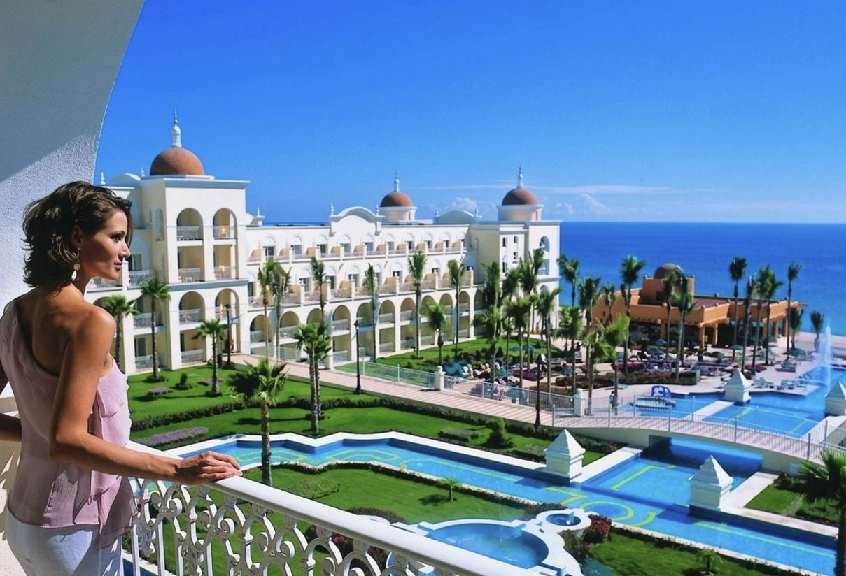 5 All-Inclusive Los Cabos Resorts Under $250 American Per Night This September