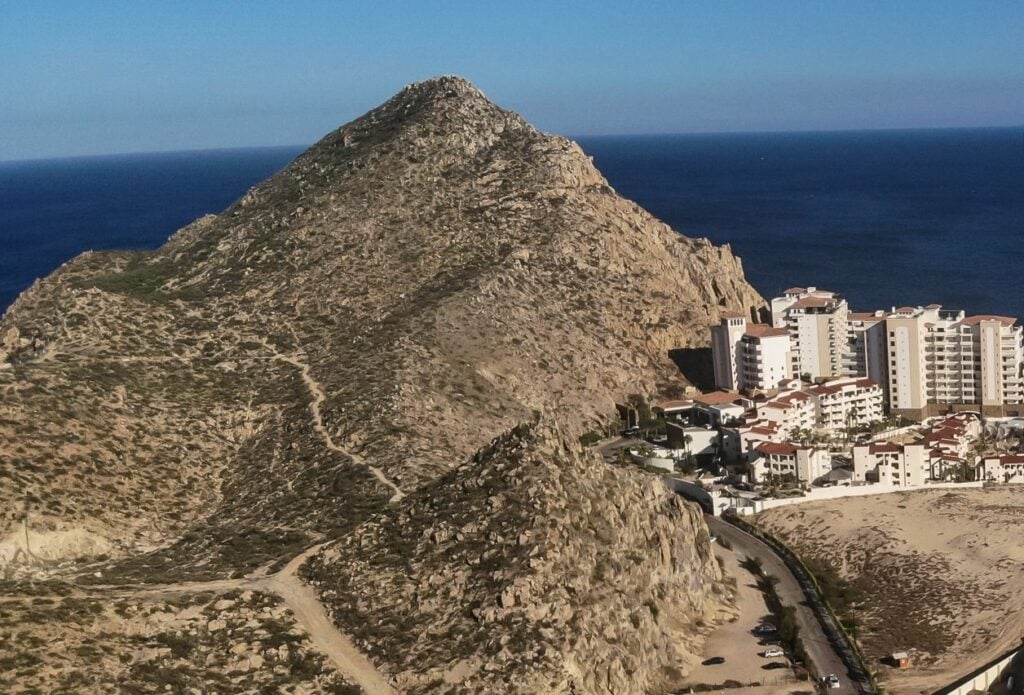 5 Weird Experiences In Los Cabos Hiding Just Outside Your Resort