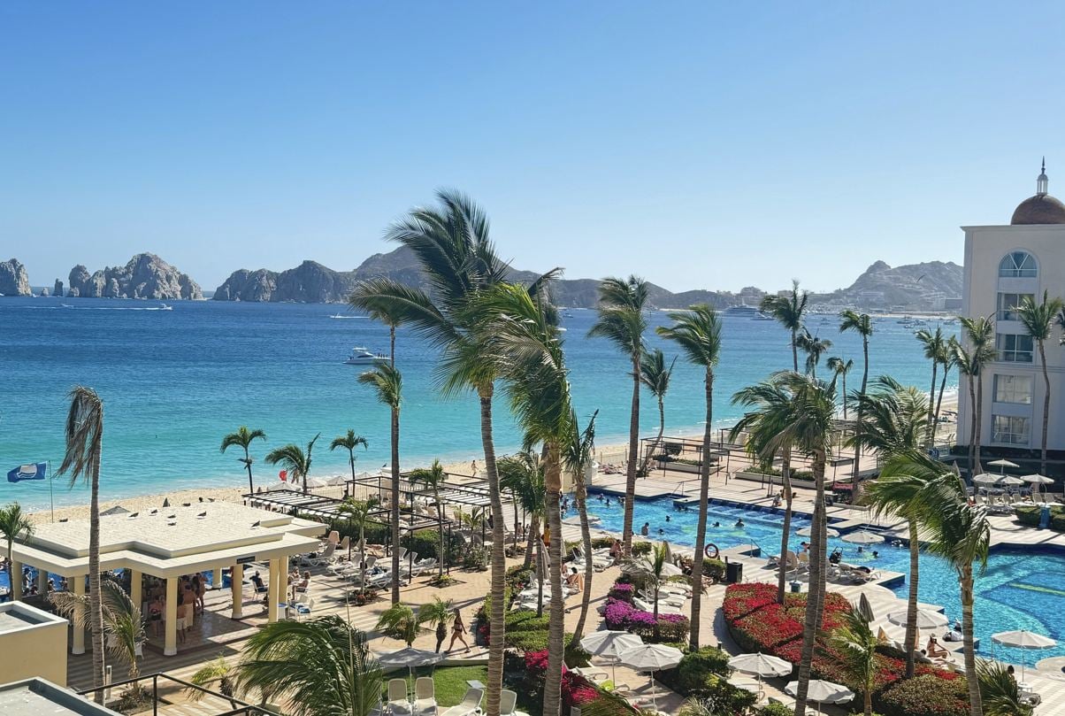 United Relaunching Nonstop Flight To Cabo After 6 Years From Major U.S. City