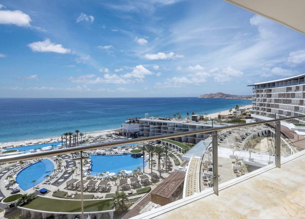 Leblanc cabo pool