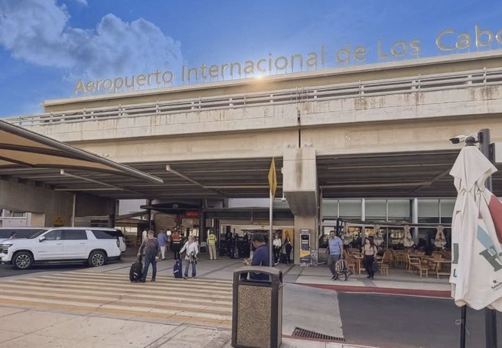 Los Cabos International Tourists Drop By 16% In August How This Affects Fall Trips