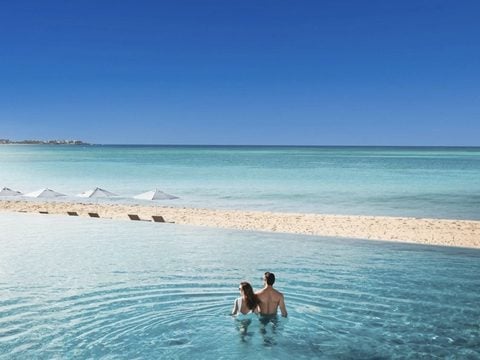 The Only All-Inclusive In Cabo Where Every Guest Has A Butler & Even Unpacks Your Clothes
