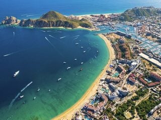 These 3 Cities Are Getting Brand New Nonstop Flights To Los Cabos This Winter