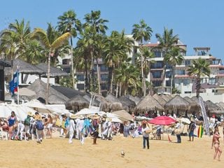 These Are The Top 5 Things Travelers Need To Know About Visiting Los Cabos Resorts This Winter